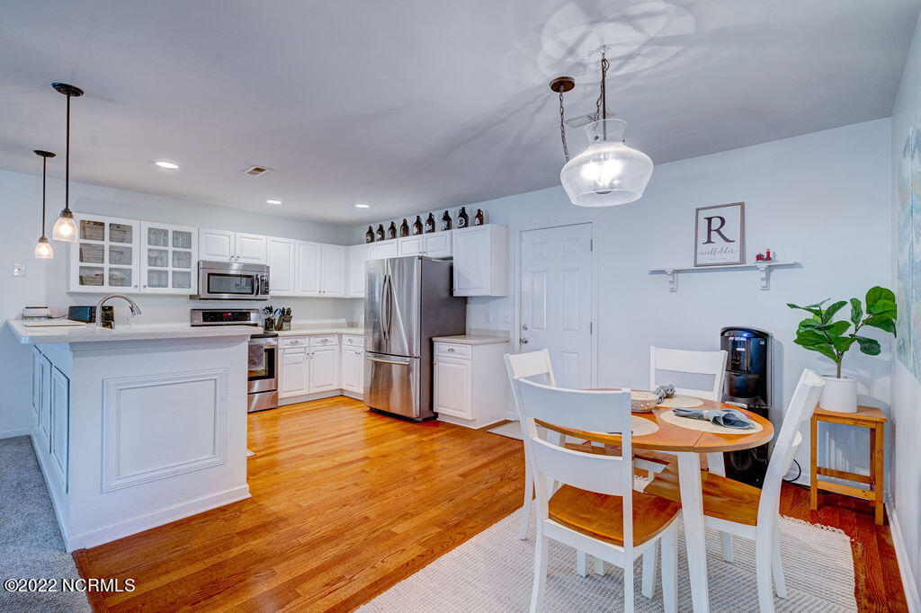 136 Watersfield Road Leland, NC 28451 - Photo 7 of 45 Kitchen & dining room