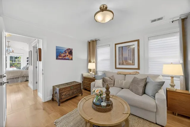 $1,298,000 | 1318 Huron Avenue, San Mateo, CA 94401