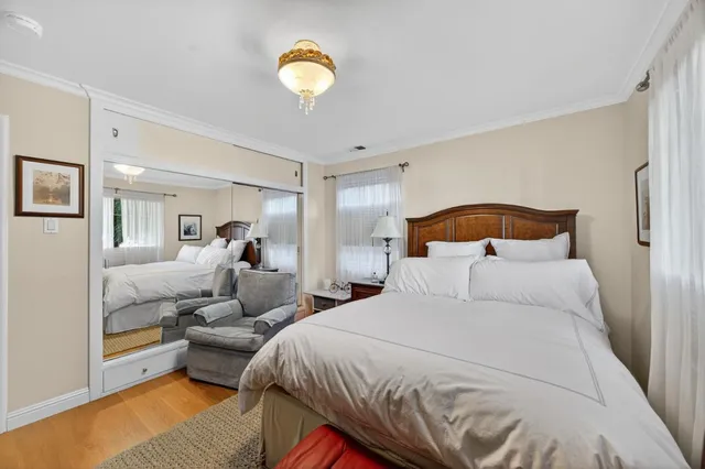 $1,298,000 | 1318 Huron Avenue, San Mateo, CA 94401