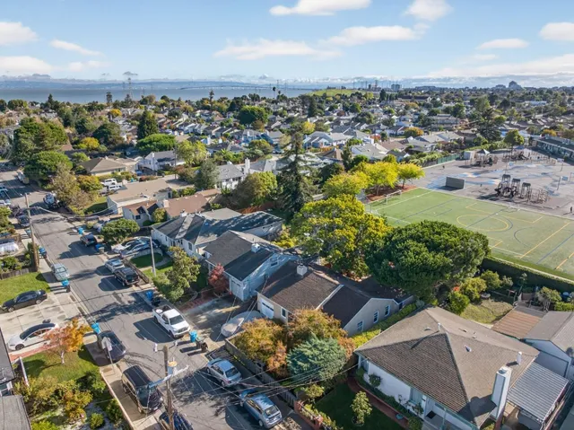 $1,298,000 | 1318 Huron Avenue, San Mateo, CA 94401
