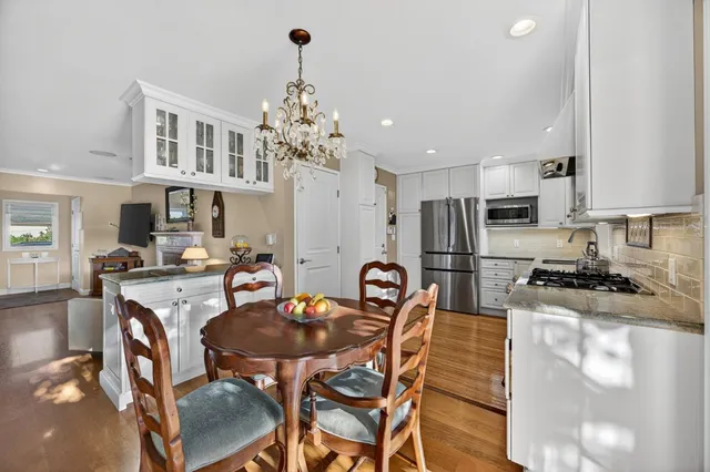 $1,298,000 | 1318 Huron Avenue, San Mateo, CA 94401