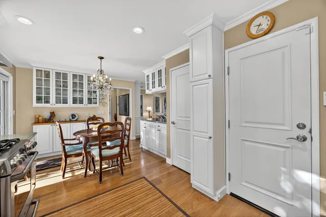 $1,298,000 | 1318 Huron Avenue, San Mateo, CA 94401