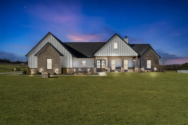 $849,000 | 165 Quail Ridge, Decatur, TX 76234