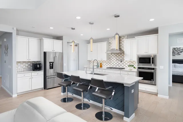 $1,189,000 | 1127 Hibbard Road, Naperville, IL 60563