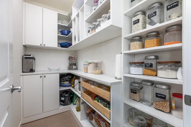 $1,189,000 | 1127 Hibbard Road, Naperville, IL 60563