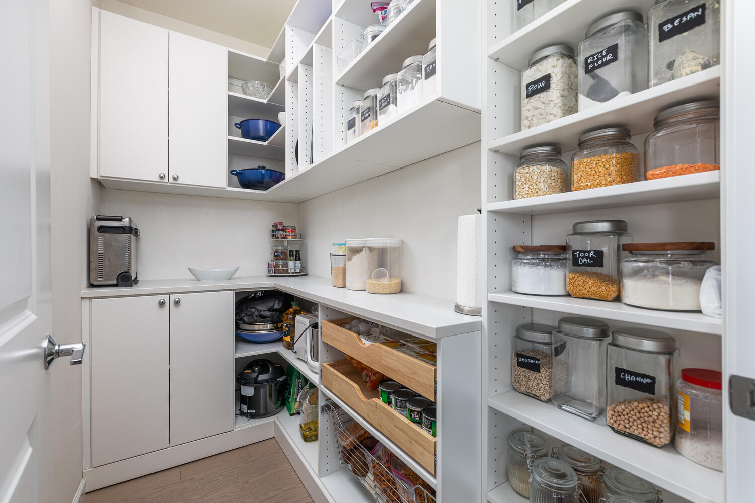 1127 Hibbard Road Naperville, IL 60563 - Photo 20 of 84 a kitchen with stainless steel appliances granite countertop a refrigerator and a stove