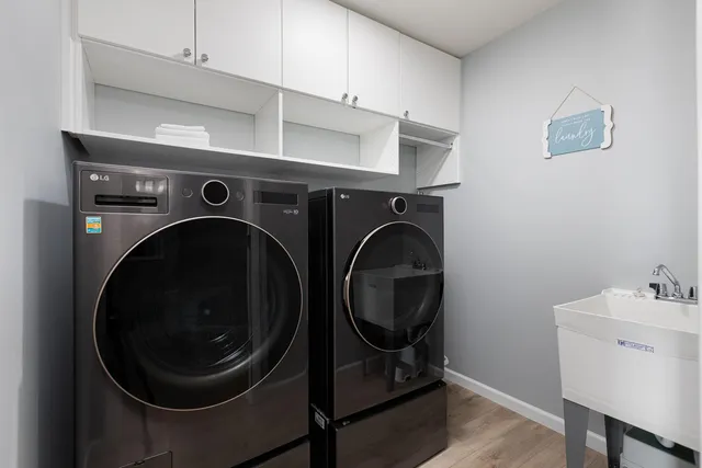 $1,189,000 | 1127 Hibbard Road, Naperville, IL 60563