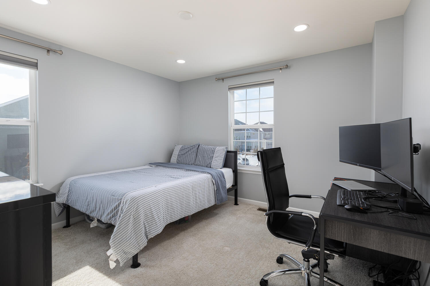 1127 Hibbard Road Naperville, IL 60563 - Photo 44 of 84