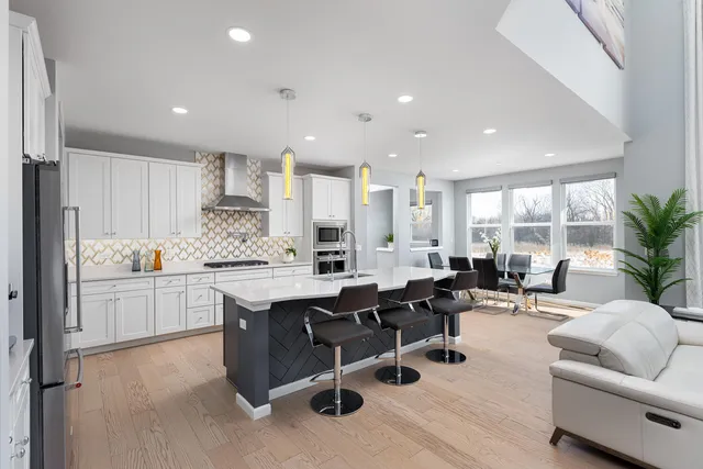 $1,189,000 | 1127 Hibbard Road, Naperville, IL 60563