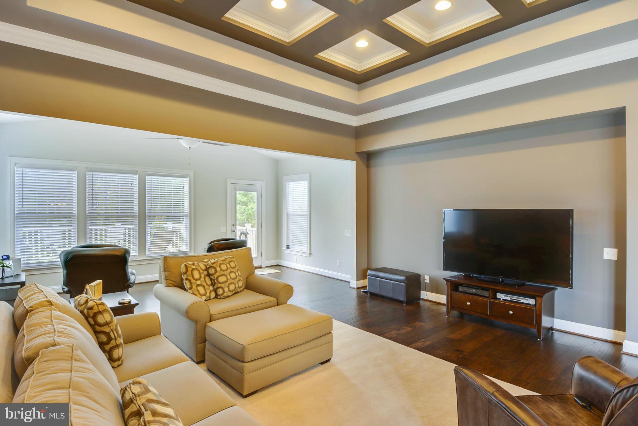 23543 Christina Ridge Square Ashburn, VA 20148 - Photo 6 of 27 Family Room