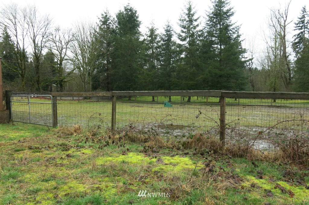 21802 Sweeney Road Southeast Maple Valley, WA 98038 - Photo 23 of 25