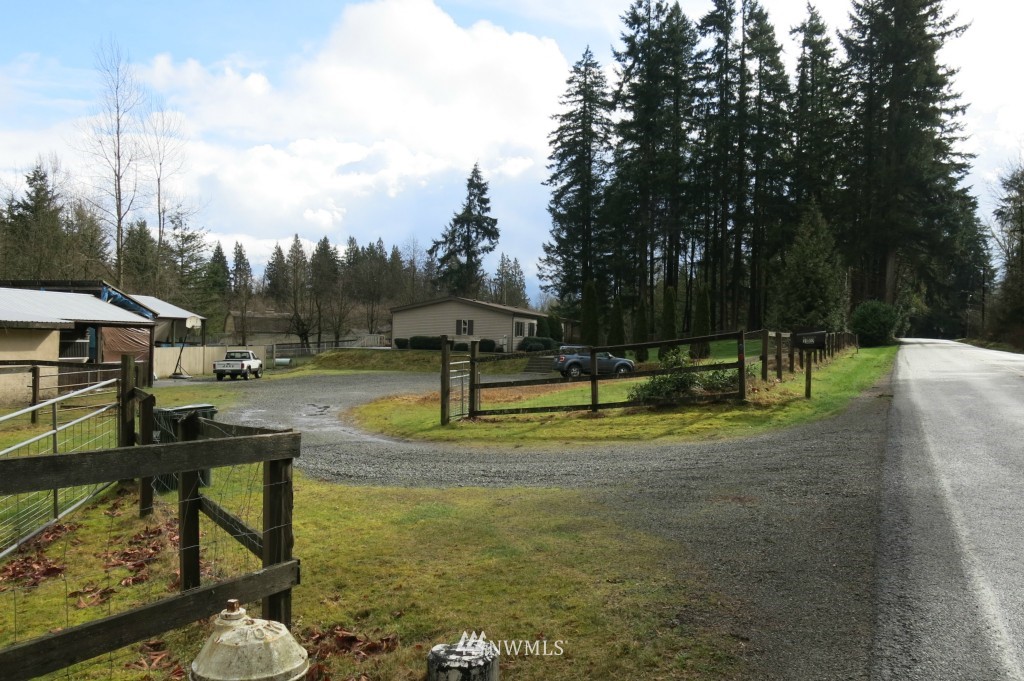 21802 Sweeney Road Southeast Maple Valley, WA 98038 - Photo 24 of 25
