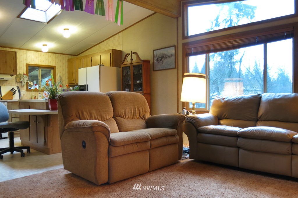 21802 Sweeney Road Southeast Maple Valley, WA 98038 - Photo 8 of 25