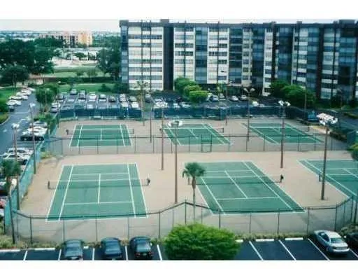 $1,750 | 1000 St Charles Place, Unit 215, Pembroke Pines, FL 33026