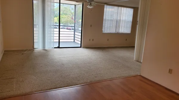 $1,750 | 1000 St Charles Place, Unit 215, Pembroke Pines, FL 33026