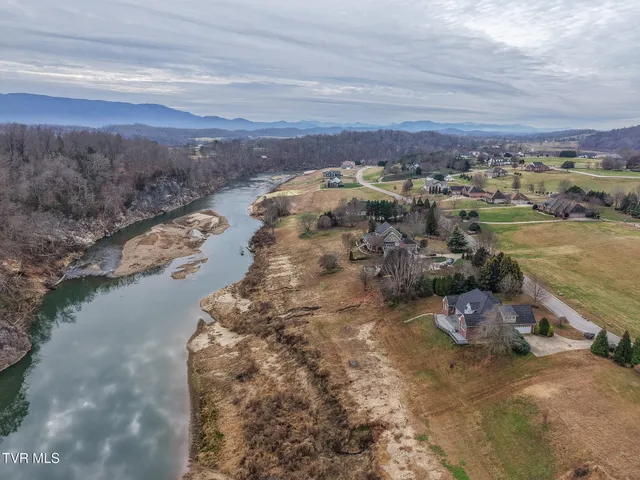 $779,900 | 773 Waterstone Circle, Greeneville, TN 37745