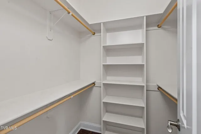 $779,900 | 773 Waterstone Circle, Greeneville, TN 37745