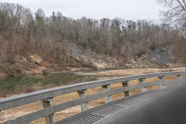 $779,900 | 773 Waterstone Circle, Greeneville, TN 37745