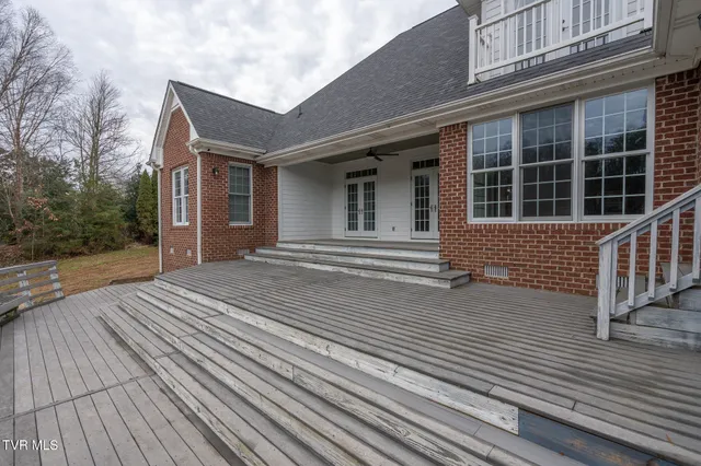 $779,900 | 773 Waterstone Circle, Greeneville, TN 37745