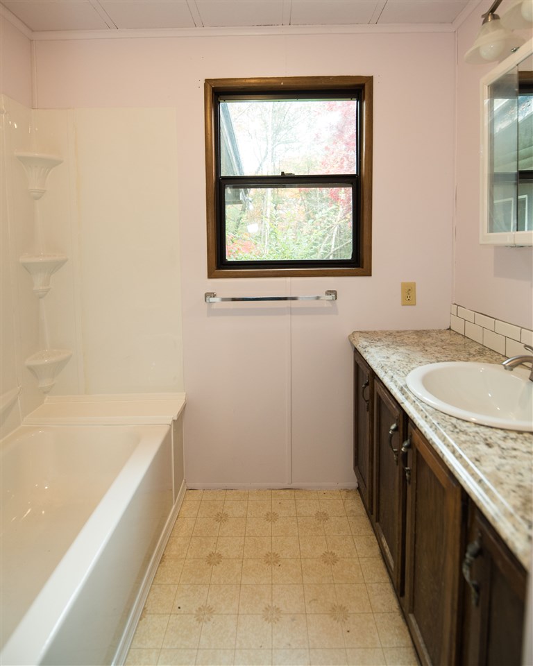 21 Rim Road Danville, NH 03819 - Photo 16 of 22 Gallery Image 16