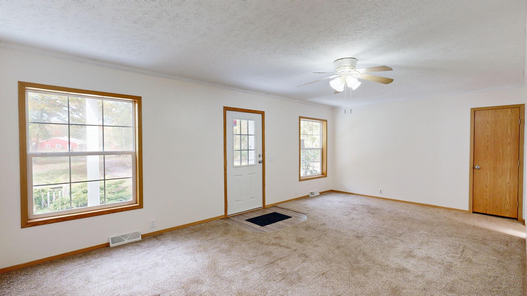 12330 Nichols Road Montrose, MI 48457 - Photo 5 of 56 50160375-064463a0-91a1-4964-be89-2abbfd5fda21.JPG