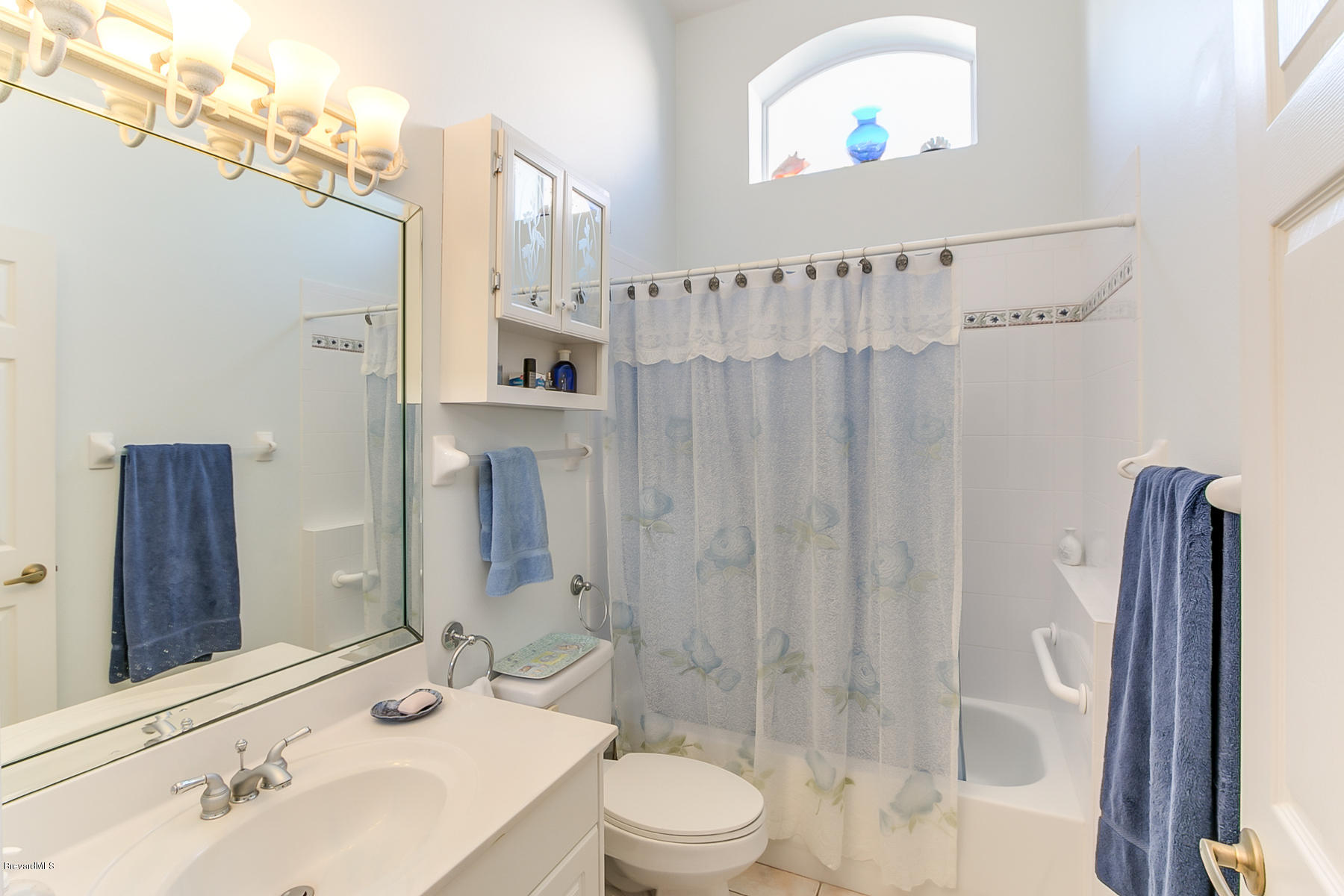 539 Renaissance Avenue Melbourne, FL 32940 - Photo 22 of 29 Second Bath