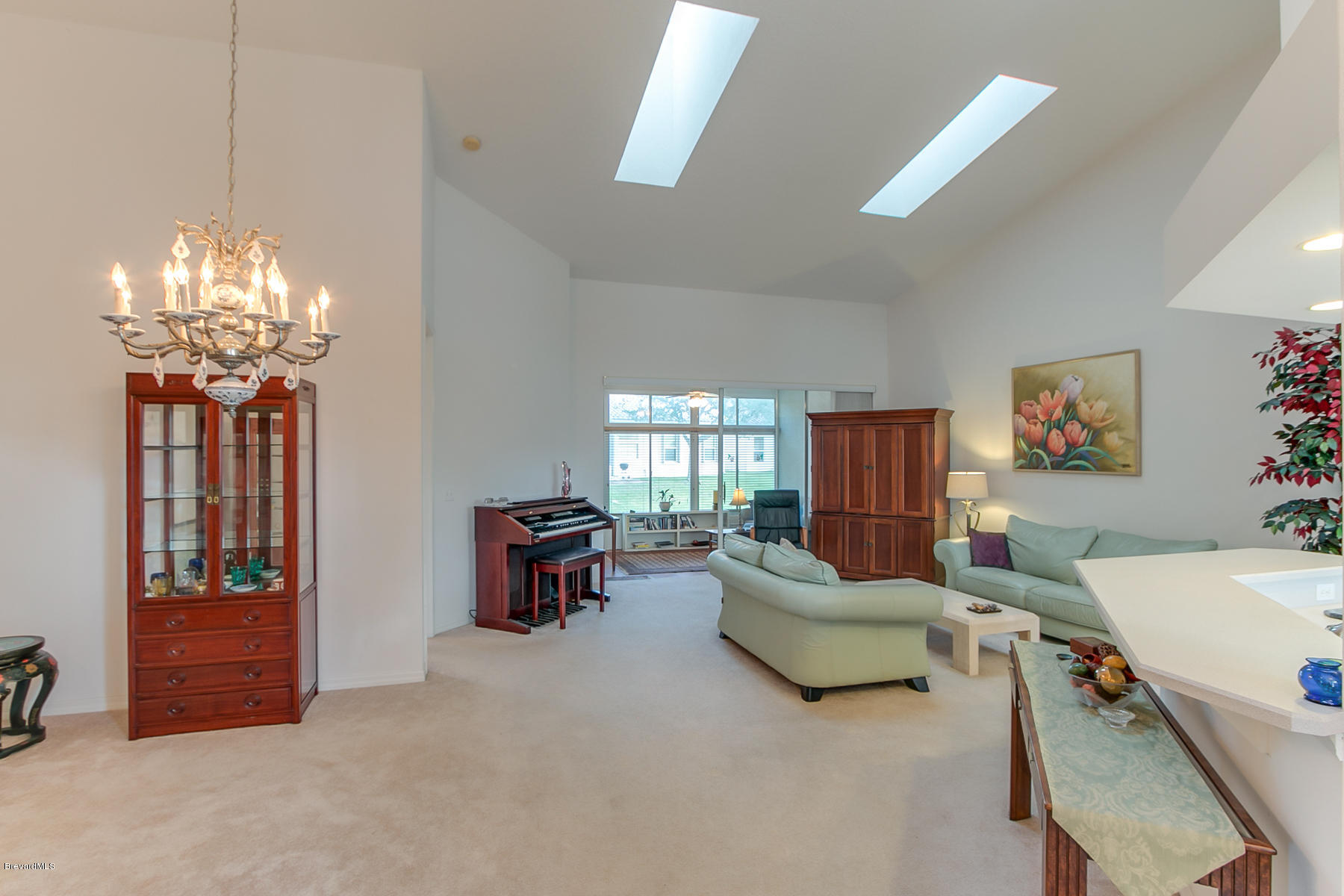 539 Renaissance Avenue Melbourne, FL 32940 - Photo 9 of 29 Dining/Family room