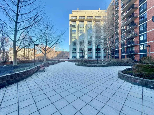$4,600 | 700 Grove Street, Unit 10L, Jersey City, NJ 07310