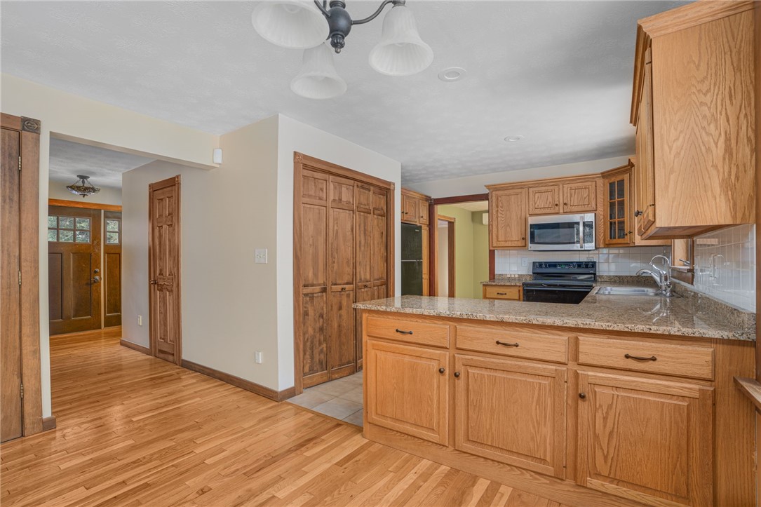 143 Ross Hill Road Charlestown, RI 02813 - Photo 12 of 35