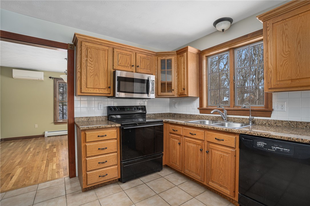 143 Ross Hill Road Charlestown, RI 02813 - Photo 15 of 35