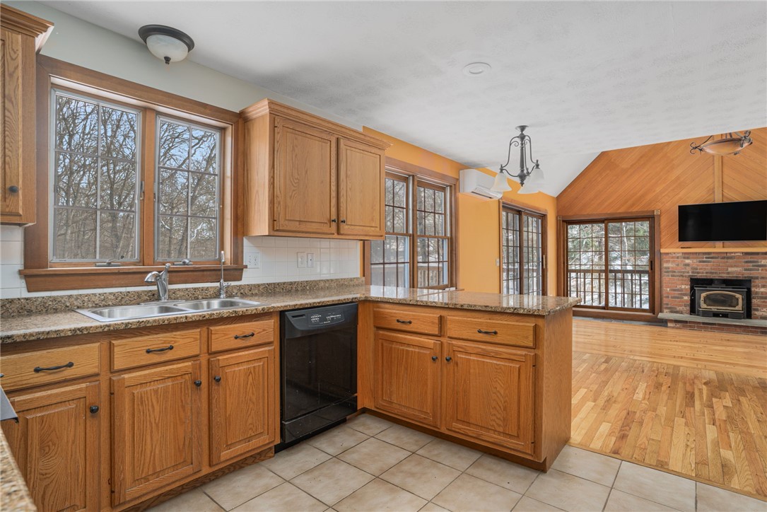 143 Ross Hill Road Charlestown, RI 02813 - Photo 16 of 35