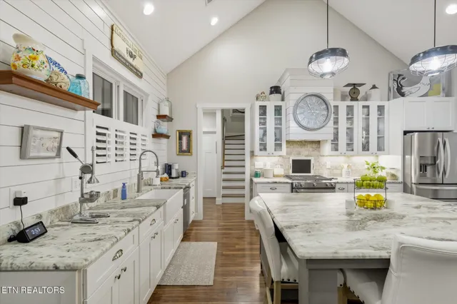 $840,000 | 103 Witt Court, Clinton, TN 37716