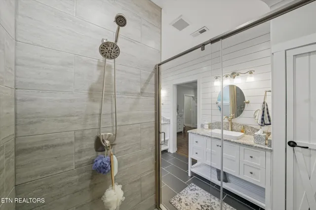 $840,000 | 103 Witt Court, Clinton, TN 37716