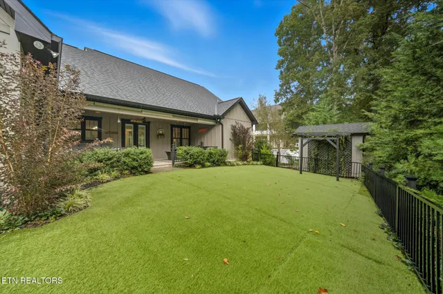 $840,000 | 103 Witt Court, Clinton, TN 37716