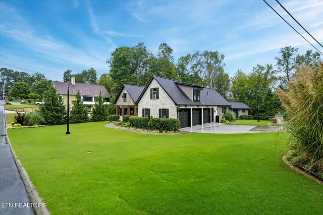 $840,000 | 103 Witt Court, Clinton, TN 37716