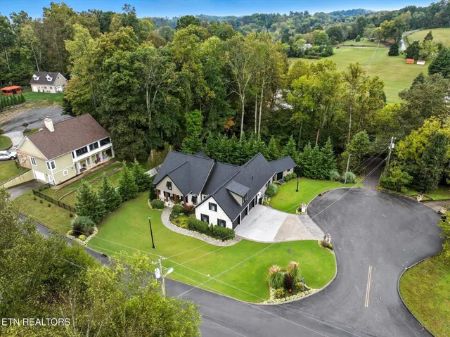 $840,000 | 103 Witt Court, Clinton, TN 37716