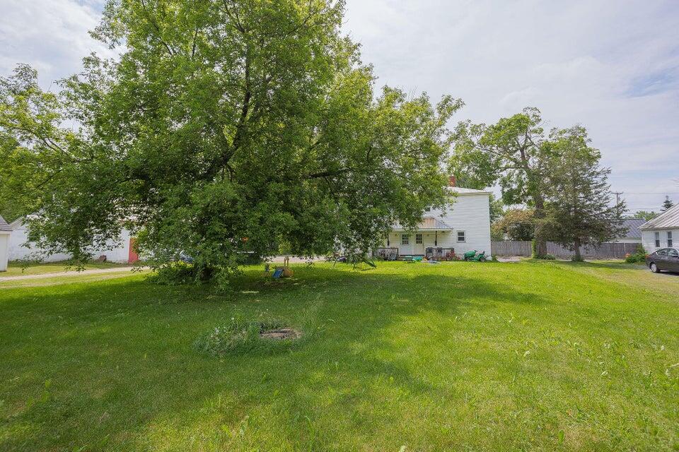 110-112 Philbrick Road Farmington, ME 04938 - Photo 38 of 39 20240606210133911174000000-o