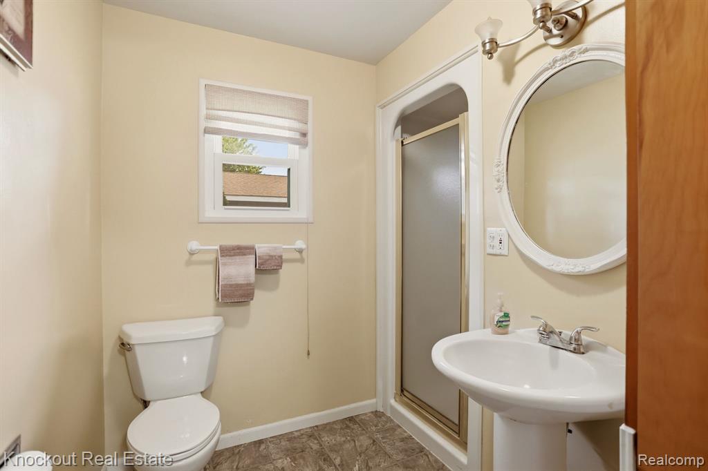 5992 Dubois Road Vassar, MI 48768 - Photo 36 of 59