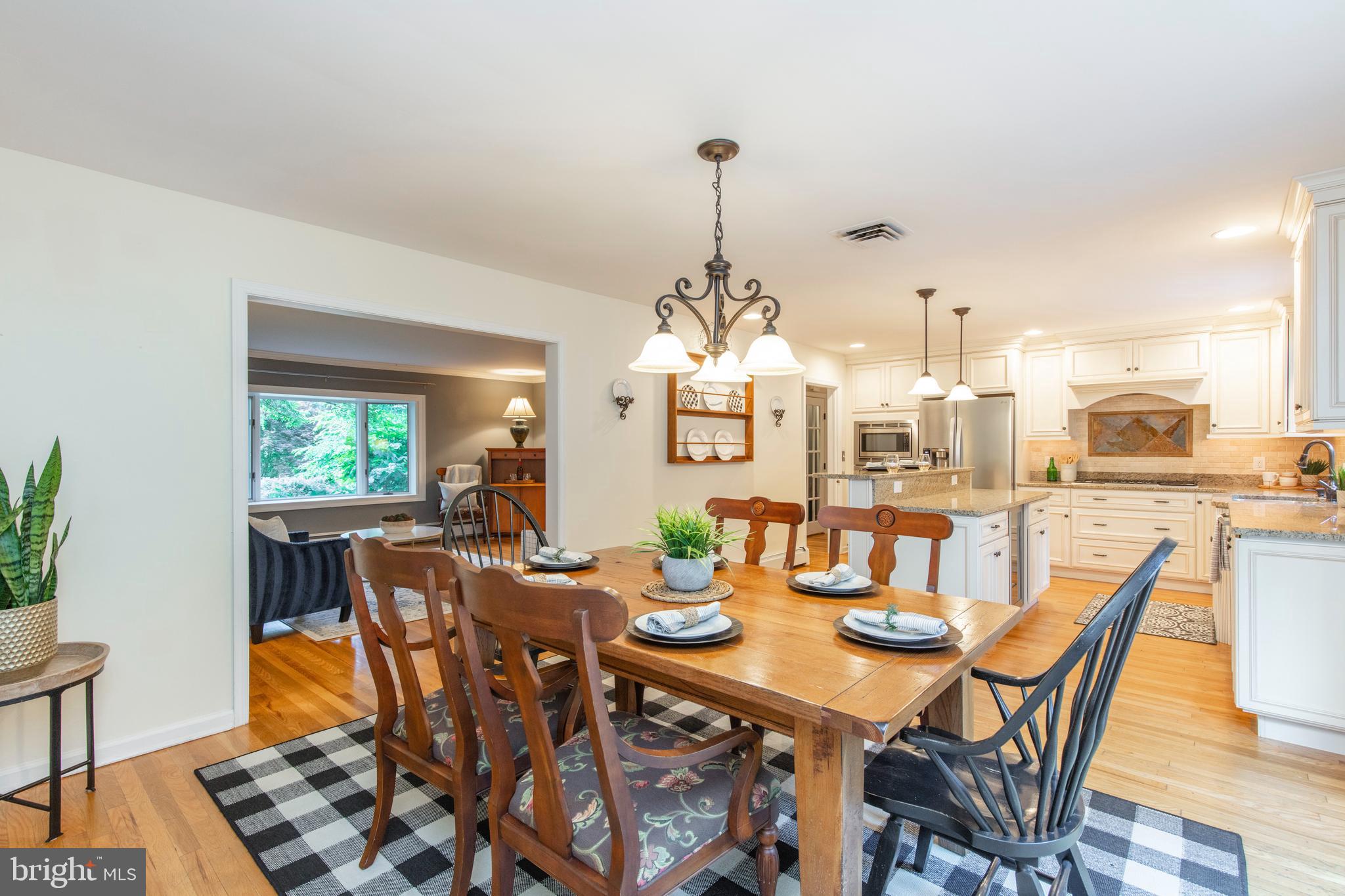 966 Ethan Allen Road Berwyn, PA 19312 - Photo 14 of 43 Dining Area