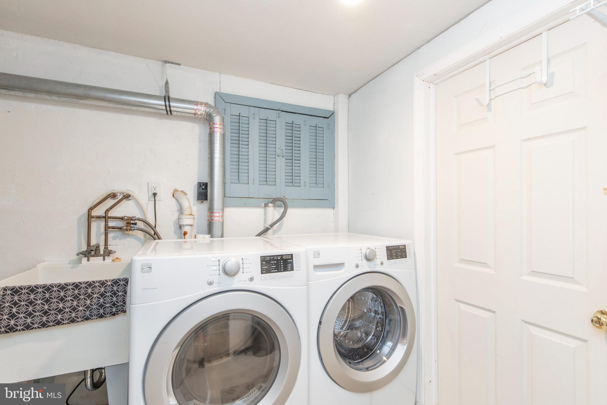 966 Ethan Allen Road Berwyn, PA 19312 - Photo 36 of 43 Laundry