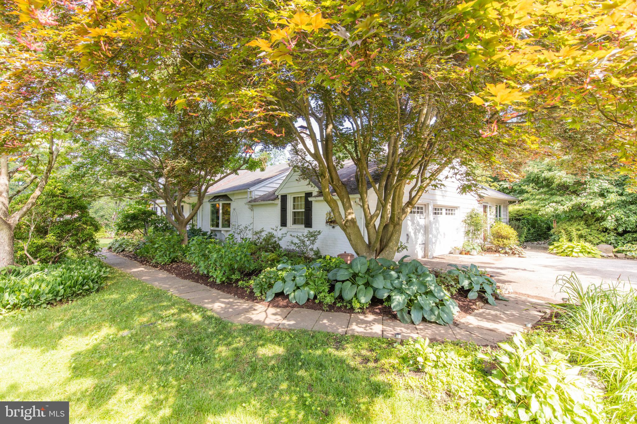 966 Ethan Allen Road Berwyn, PA 19312 - Photo 42 of 43 Side Exterior