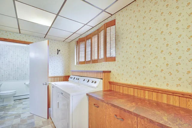 $390,000 | 2315 Berringer Road, Kossuth, WI 54220