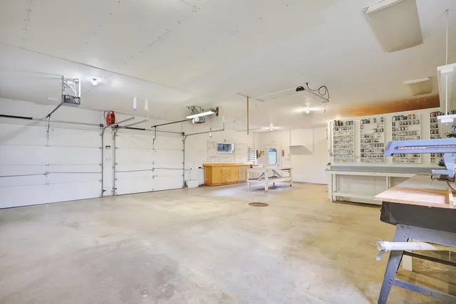 $390,000 | 2315 Berringer Road, Kossuth, WI 54220