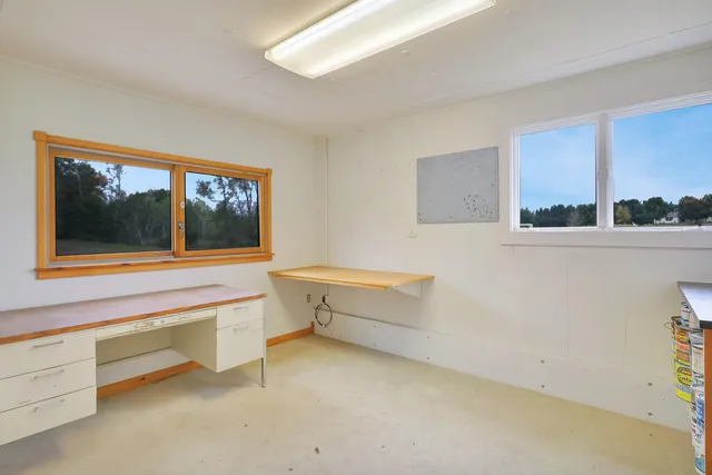 $390,000 | 2315 Berringer Road, Kossuth, WI 54220