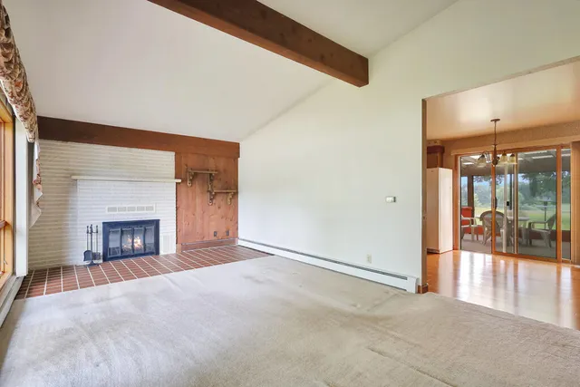 $390,000 | 2315 Berringer Road, Kossuth, WI 54220