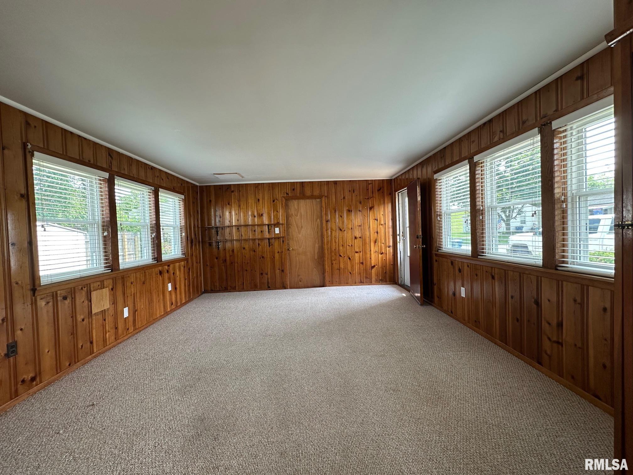 2 St James Court Springfield, IL 62703 - Photo 4 of 11