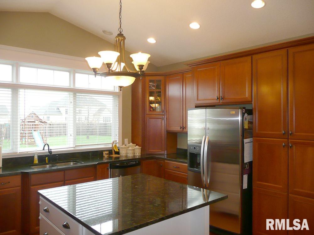 5364 Judge Road Bettendorf, IA 52722 - Photo 3 of 21 Gallery Image 3