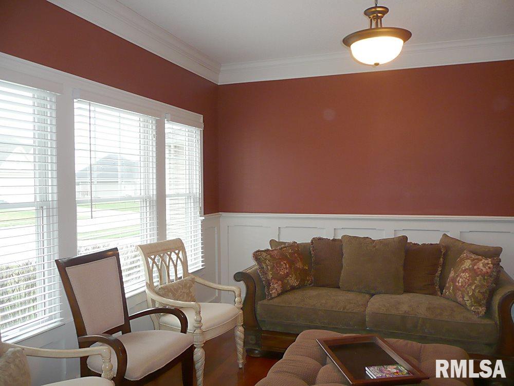 5364 Judge Road Bettendorf, IA 52722 - Photo 8 of 21 Gallery Image 8