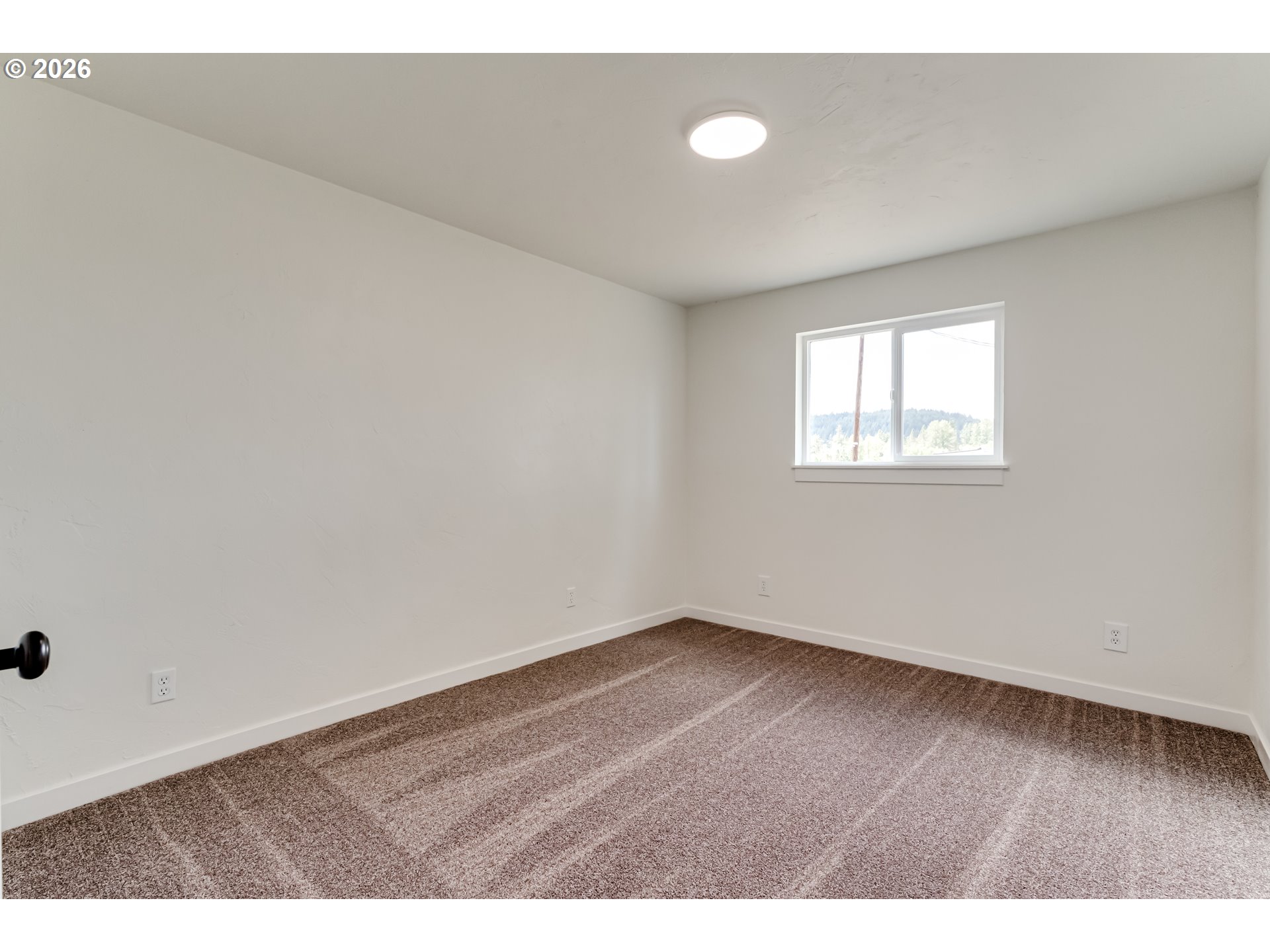 85160 Larson Road Eugene, OR 97405 - Photo 14 of 32 Bedroom