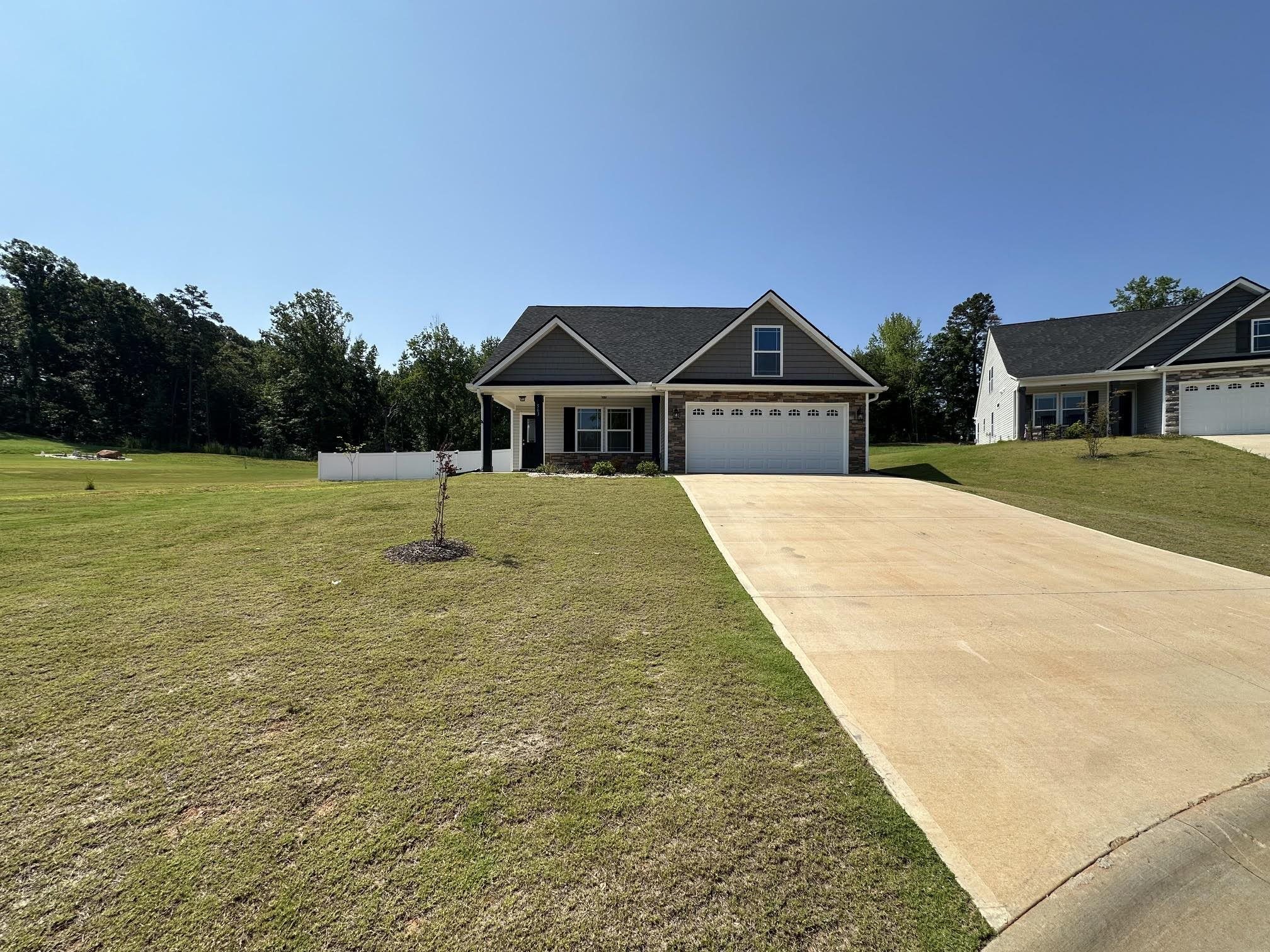 563 Fairlead Lane Chesnee, SC 29323 - Photo 2 of 40